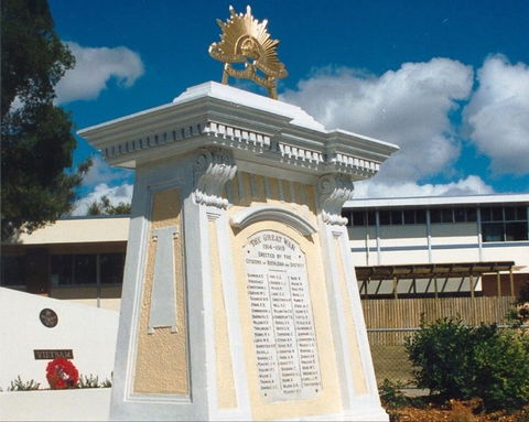 Beenleigh War Memorial - Accommodation Sunshine Coast 0