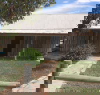Early Settlers Cottage Solly's Hut - Accommodation Sunshine Coast