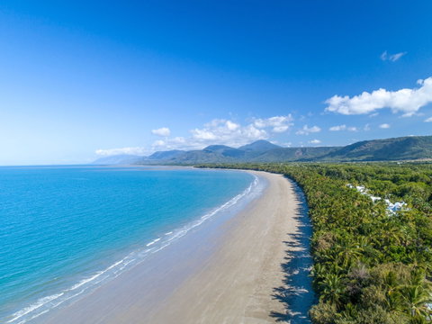 Four Mile Beach - Accommodation Sunshine Coast 1