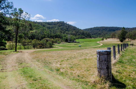 Howes Trail - Accommodation Sunshine Coast 0