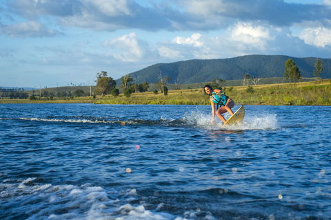 Lake Somerset - Accommodation Sunshine Coast 1