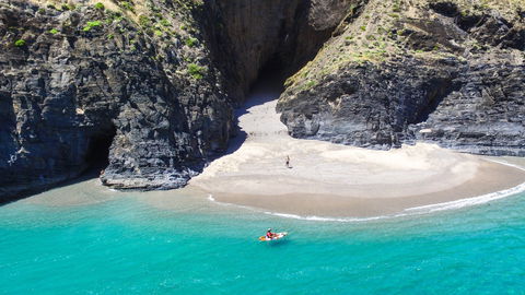 Rapid Bay Beach - Accommodation Sunshine Coast 0