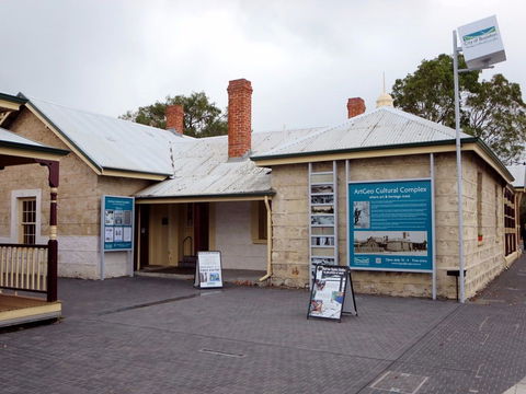 ArtGeo Cultural Complex - Accommodation Sunshine Coast 1