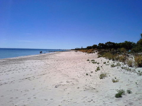 Busselton Beachfront - Accommodation Sunshine Coast 0
