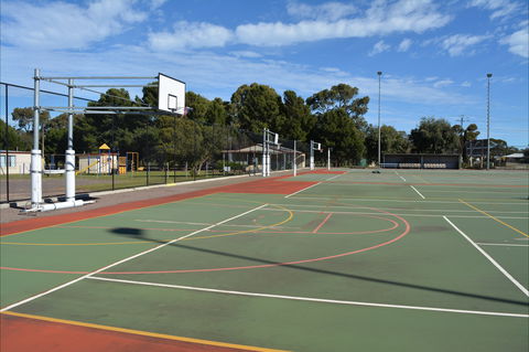Cleve Sporting Facilities - Accommodation Sunshine Coast 0