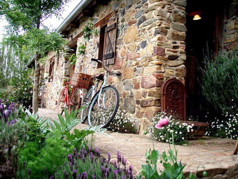 Lavandula Swiss Italian Farm - Accommodation Sunshine Coast 2