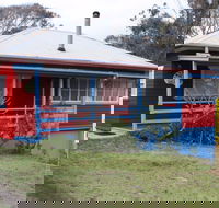 Montague Art and Craft Society  Glasshouse Rocks Road - Accommodation Sunshine Coast