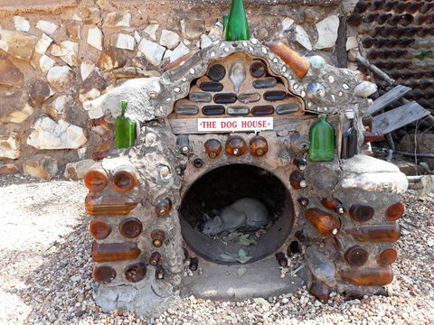 Bottle House And Mining Museum - Accommodation Sunshine Coast 2