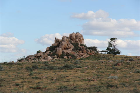 Castle Rock Walk And Lookout - Accommodation Sunshine Coast 1