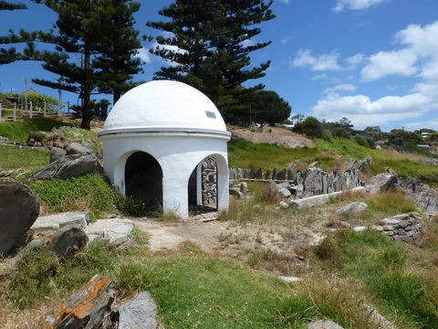 Frenchman's Rock - Accommodation Sunshine Coast 0