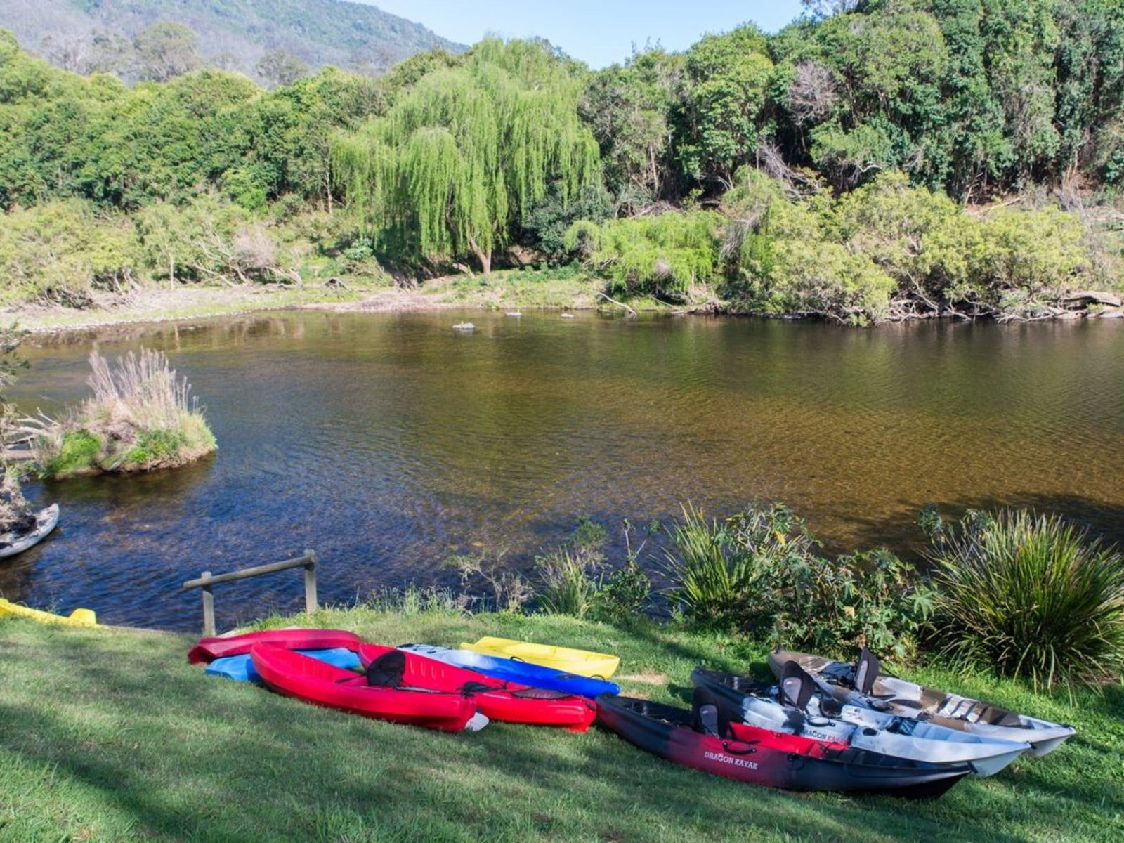 Tiri ACT Accommodation Sunshine Coast