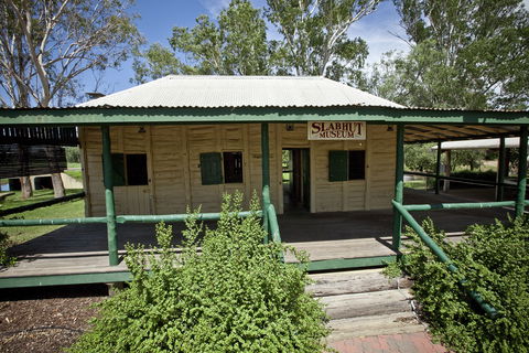 Lenroy Slab Hut - Accommodation Sunshine Coast 0
