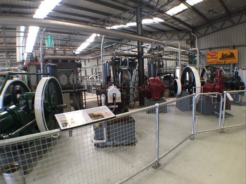 Melbourne Steam Traction Engine Club - Accommodation Sunshine Coast 1