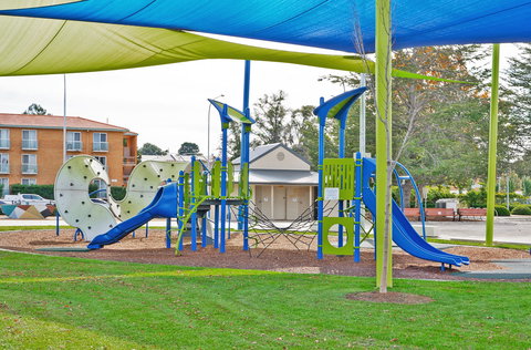 Queen Elizabeth Ll Park Queanbeyan - Accommodation Sunshine Coast 0