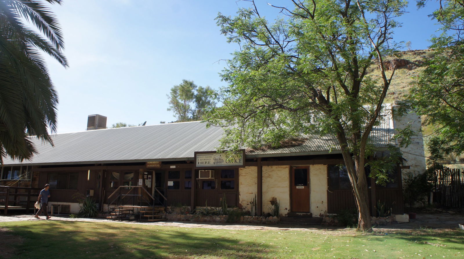 Erldunda NT Accommodation Sunshine Coast