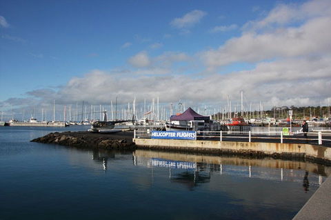 Geelong Helicopters - Accommodation Sunshine Coast 2