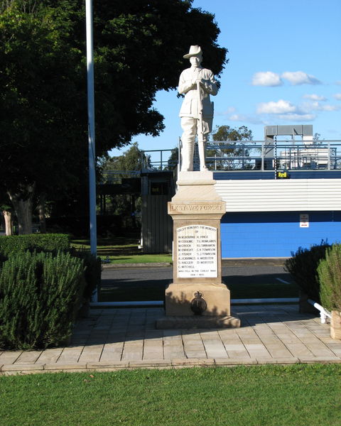 Oxley War Memorial - Accommodation Sunshine Coast 1