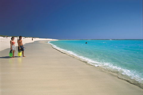 Turquoise Bay - Accommodation Sunshine Coast 1