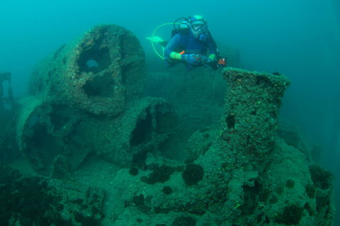 Cochrane Artificial Reef Dive Site - Accommodation Sunshine Coast 1
