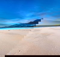 Island Beach - Accommodation Sunshine Coast