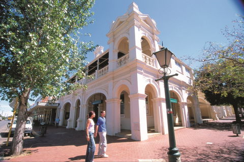 Narrogin - Accommodation Sunshine Coast 0