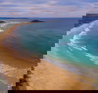 Tabourie Point Beach - Accommodation Sunshine Coast