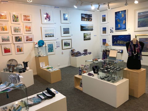 Batemans Bay Visitors Centre Art Gallery - Accommodation Sunshine Coast 0