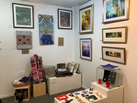 Batemans Bay Visitors Centre Art Gallery - Accommodation Sunshine Coast 1