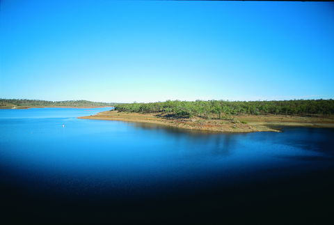 Lake Boondooma - Accommodation Sunshine Coast 2