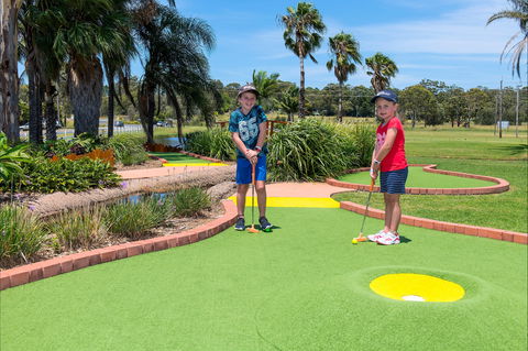 Port Macquarie Driving Range And Mini Golf - Accommodation Sunshine Coast 2