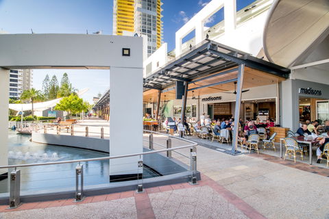 The Oasis - Accommodation Sunshine Coast 2