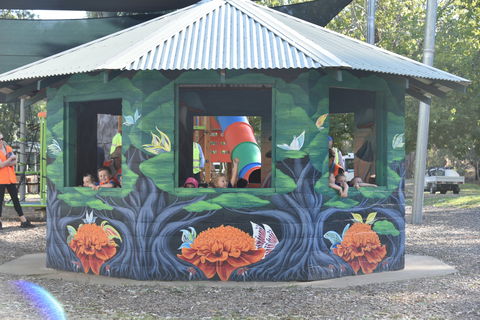 Howlong's Enchanted Hut - Accommodation Sunshine Coast 0