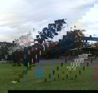 Luke Park and Jerilderie Lake - Accommodation Sunshine Coast
