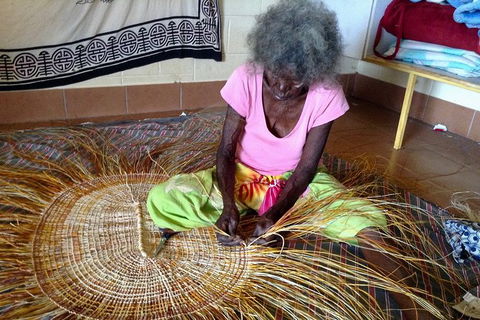 Gay-Wu Woman\'s 5 Day Yolngu Homeland Tour - Accommodation Sunshine Coast 4