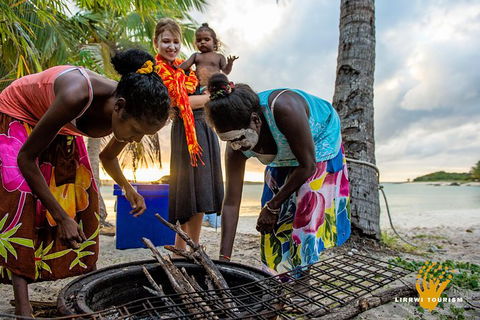 Gay-Wu Woman\'s 5 Day Yolngu Homeland Tour - Accommodation Sunshine Coast 7
