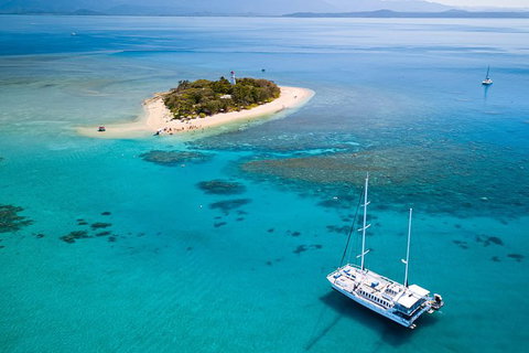Wavedancer Low Isles Great Barrier Reef Sailing Cruise From Cairns - Accommodation Sunshine Coast 0