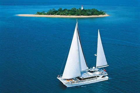 Wavedancer Low Isles Great Barrier Reef Sailing Cruise From Cairns - Accommodation Sunshine Coast 1