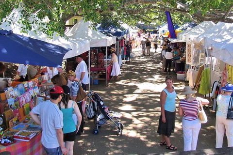 Sunshine Coast Eumundi Markets Return Minibus Transfer - Accommodation Sunshine Coast 1