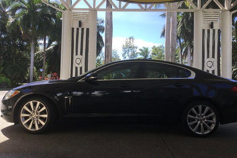 Jaguar Limousine Transfer Cairns Airport To Palm Cove - Accommodation Sunshine Coast 1