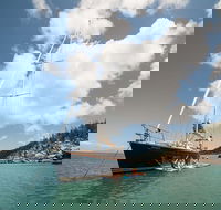 Helicopter and Magnetic Island Sailing - Accommodation Sunshine Coast