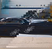 Departure Private Transfers Brisbane to Brisbane Airport BNE in Business Car - Accommodation Sunshine Coast