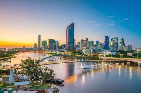 Brisbane Airport Transfers : Brisbane To Brisbane Airport BNE In Luxury Car - Accommodation Sunshine Coast 6