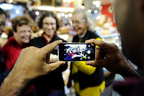 Adelaide Central Market Tour, Picnic, Bikes And City Sights - Accommodation Sunshine Coast 4