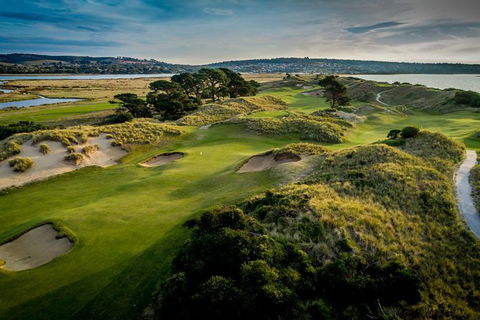Barnbougle Golf Transfer - Accommodation Sunshine Coast 0