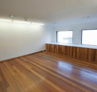 Raglan Street Gallery - Accommodation Sunshine Coast