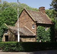 Cooks' Cottage - Accommodation Sunshine Coast