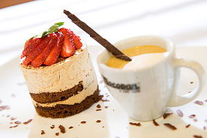 Harry's Restaurant - Accommodation Sunshine Coast 0