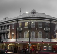 Crows Nest Hotel - Accommodation Sunshine Coast