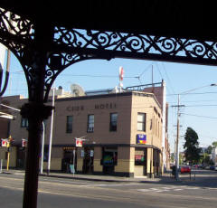 Central Club Hotel - Accommodation Sunshine Coast 0