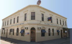 Clare Castle Hotel - Accommodation Sunshine Coast 0